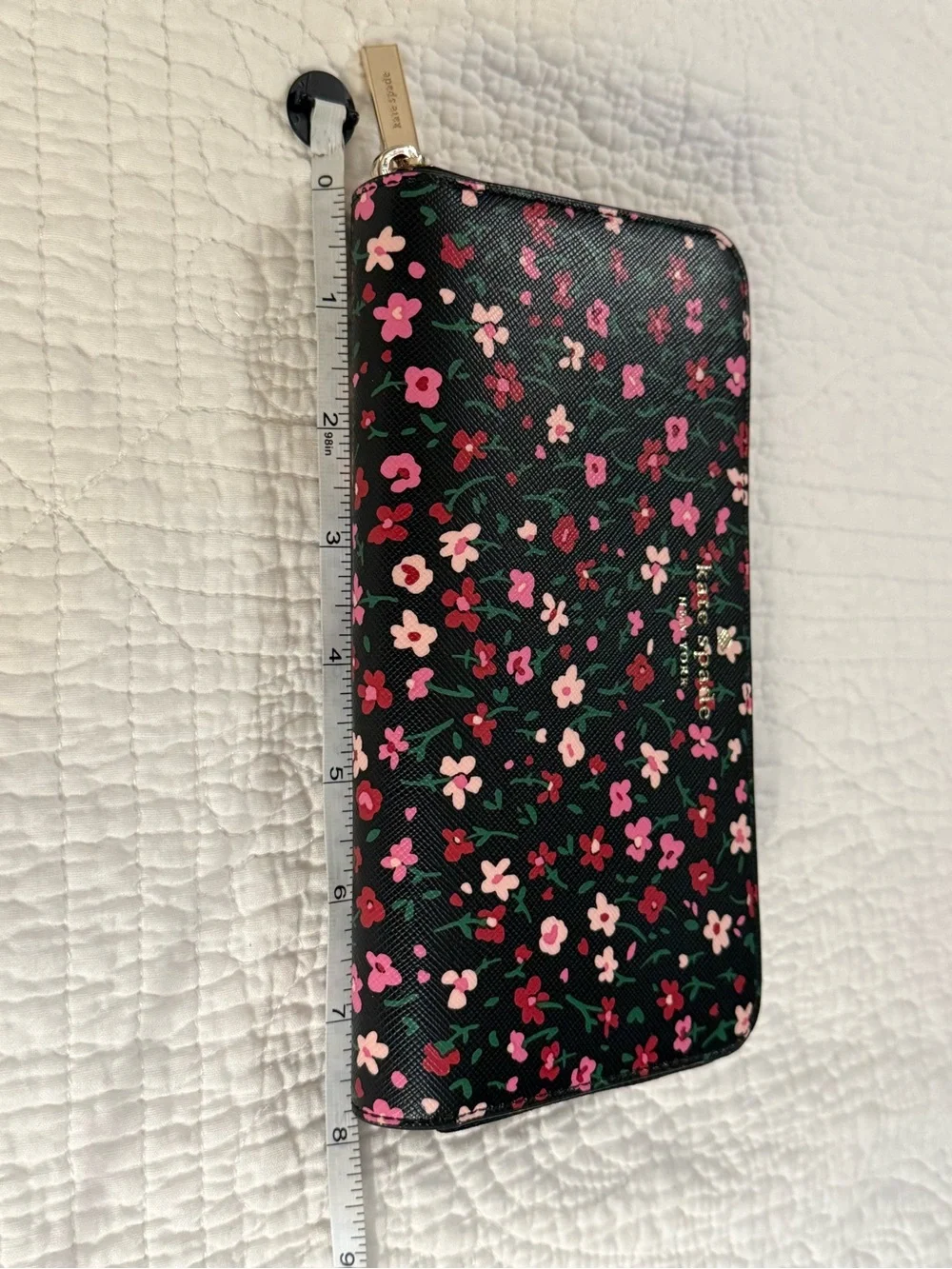 Kate Spade New York Women’s Zip-Around Floral Wallet Black Pink Zipper Logo